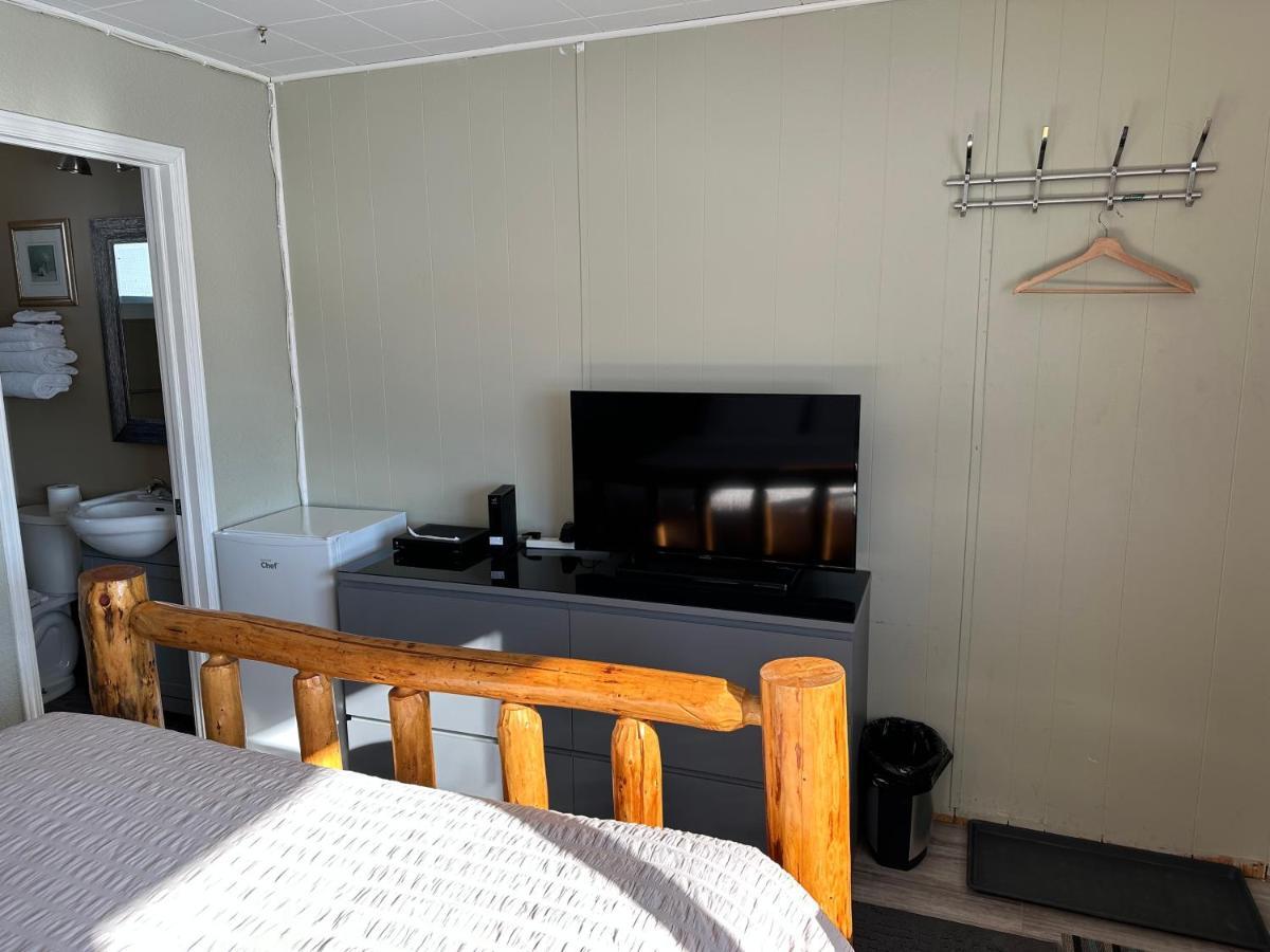 Pinecrest Motel Nipigon Экстерьер фото
